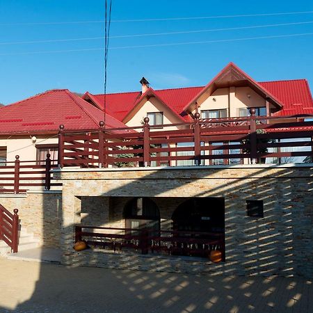 Pridvorul Haiducilor Slanic Moldova Exterior photo